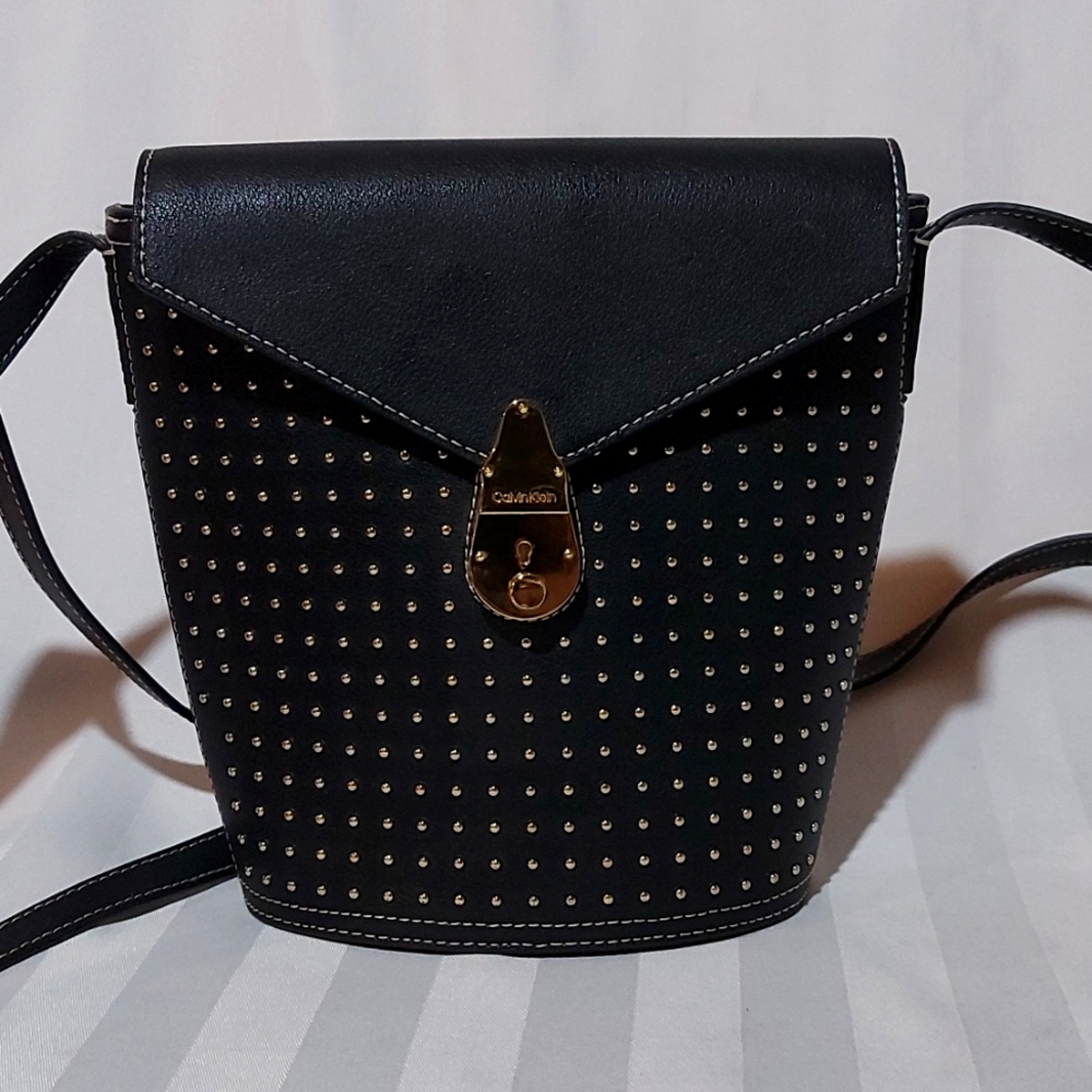 STUDDED CALVIN KLEIN CROSSBODY BAG